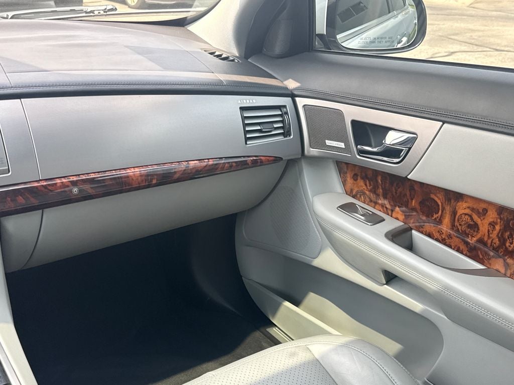 2010 Jaguar XF Premium