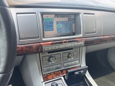 2010 Jaguar XF Premium