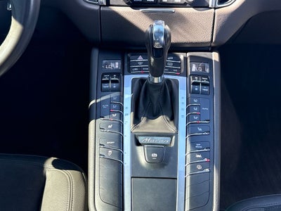 2018 Porsche Macan Base AWD Near Milwaukee WI