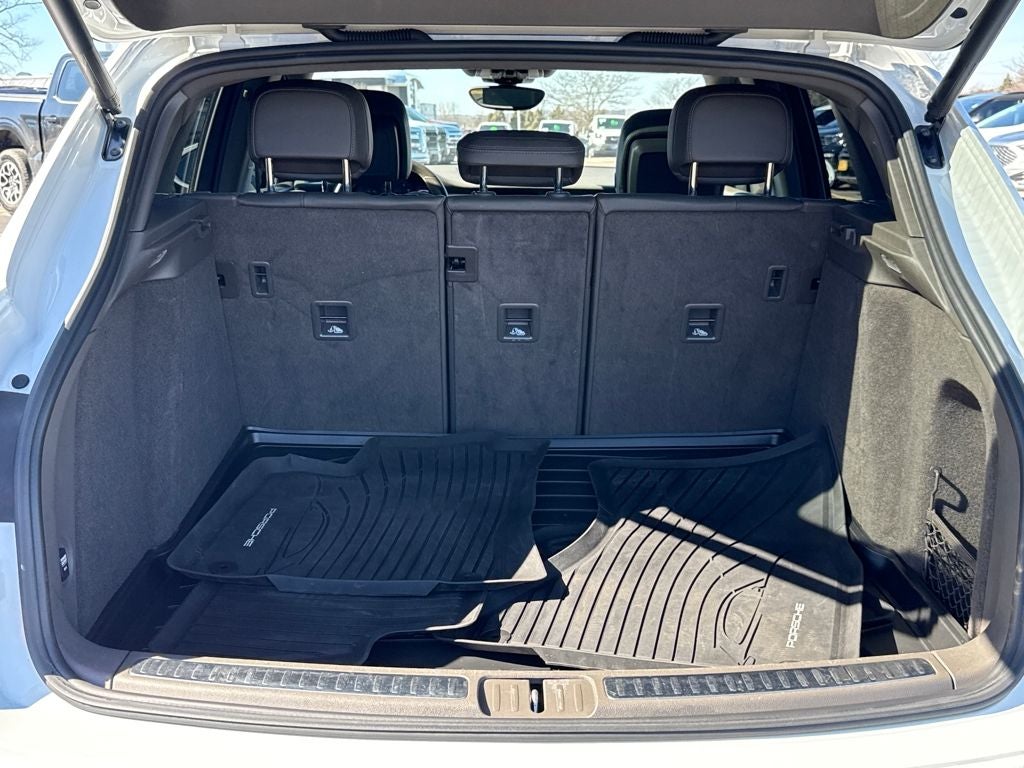 2018 Porsche Macan Base AWD Near Milwaukee WI