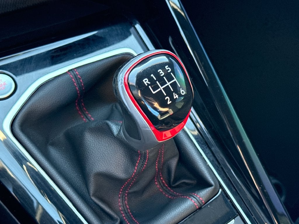 2023 Volkswagen Golf GTI 2.0T SE
