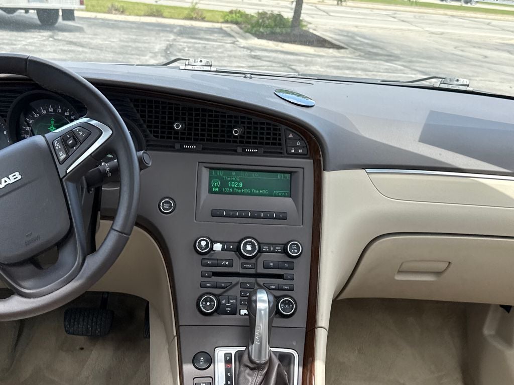 2011 Saab 9-5 Turbo4 Near Milwaukee WI