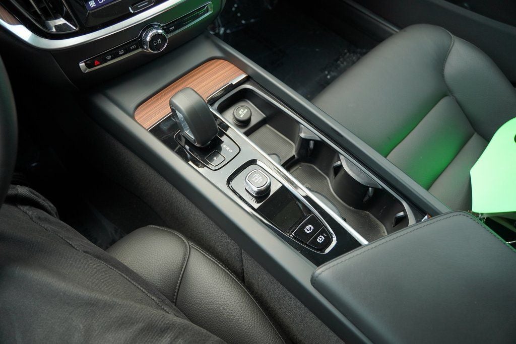 2024 Volvo V60 Cross Country B5 Plus AWD Near Milwaukee WI