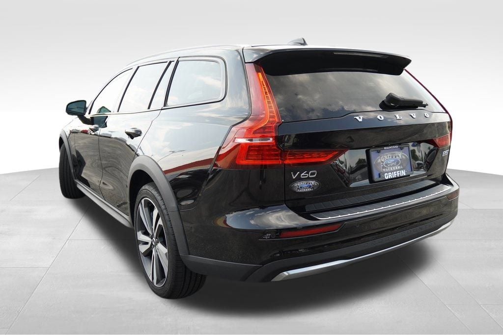 2024 Volvo V60 Cross Country B5 Plus AWD Near Milwaukee WI