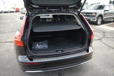 2024 Volvo V60 Cross Country B5 Plus AWD Near Milwaukee WI