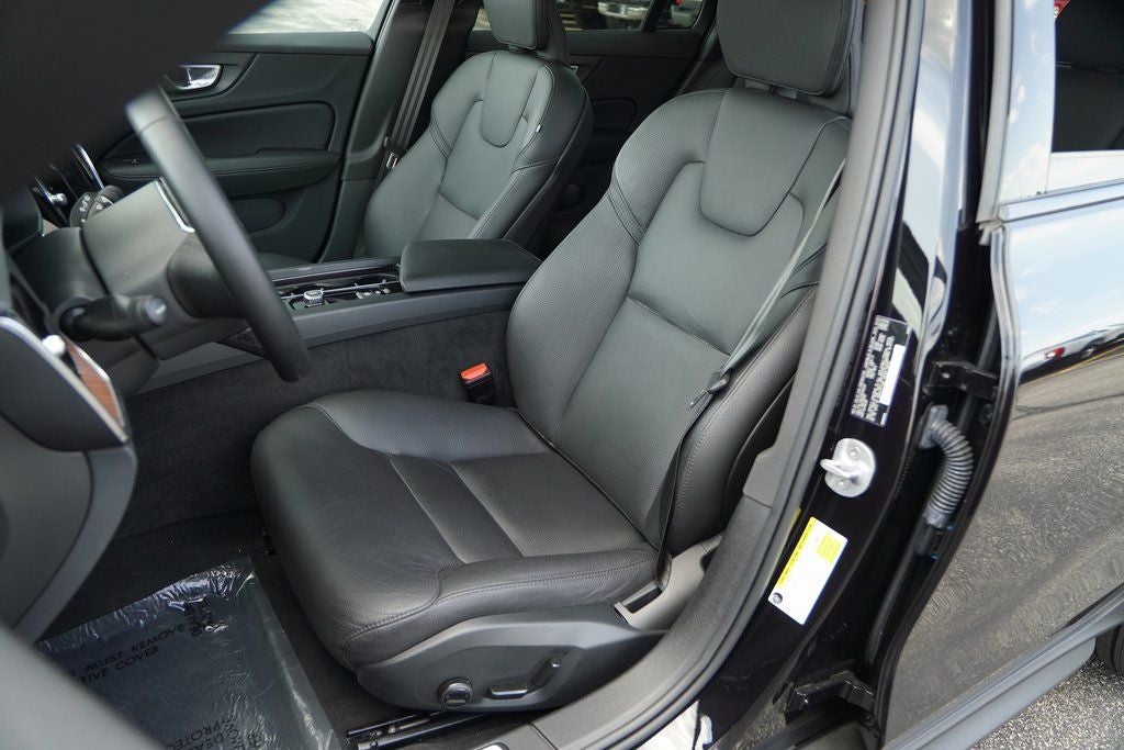 2024 Volvo V60 Cross Country B5 Plus AWD Near Milwaukee WI