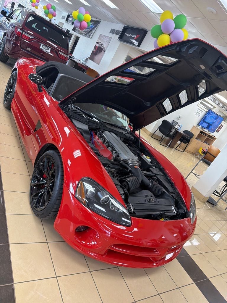 2004 Dodge Viper SRT10