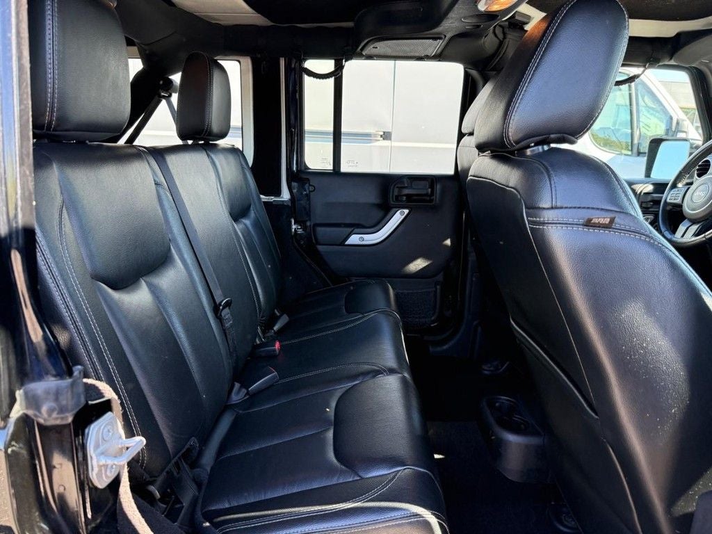 2016 Jeep Wrangler Unlimited Sahara