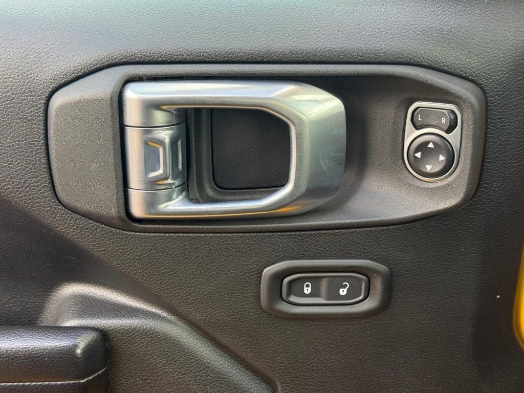 2021 Jeep Wrangler Islander