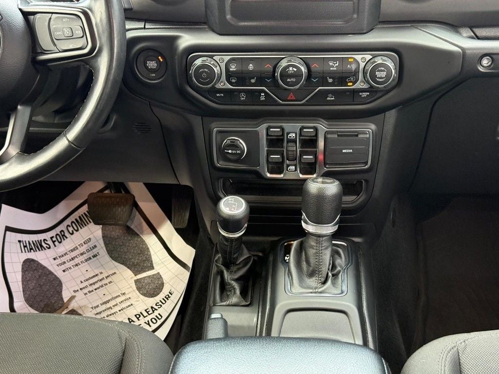 2023 Jeep Wrangler High Tide NEAR MILWAUKEE WI