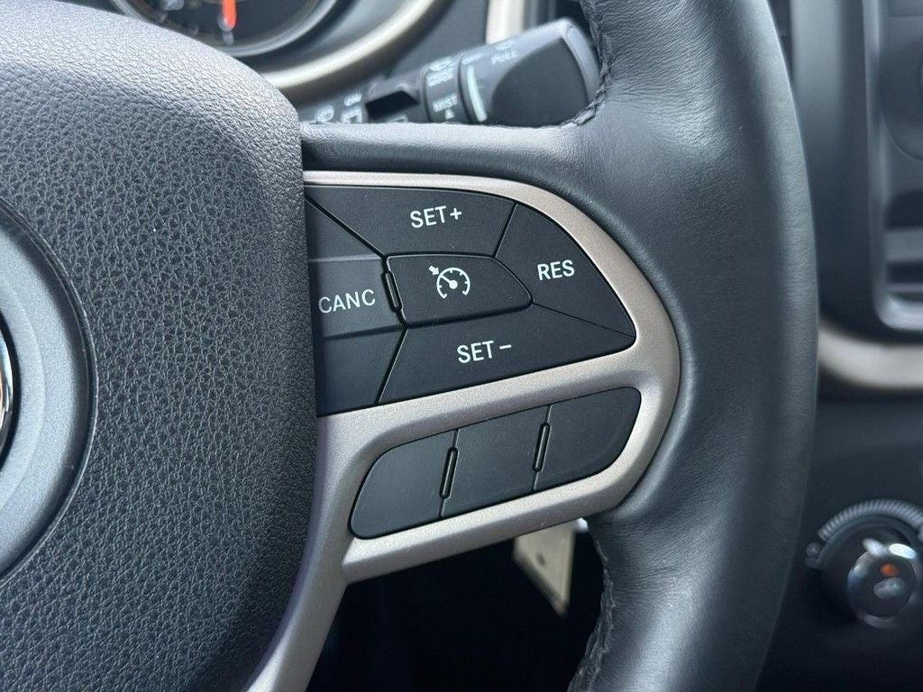 2017 Jeep Cherokee Sport