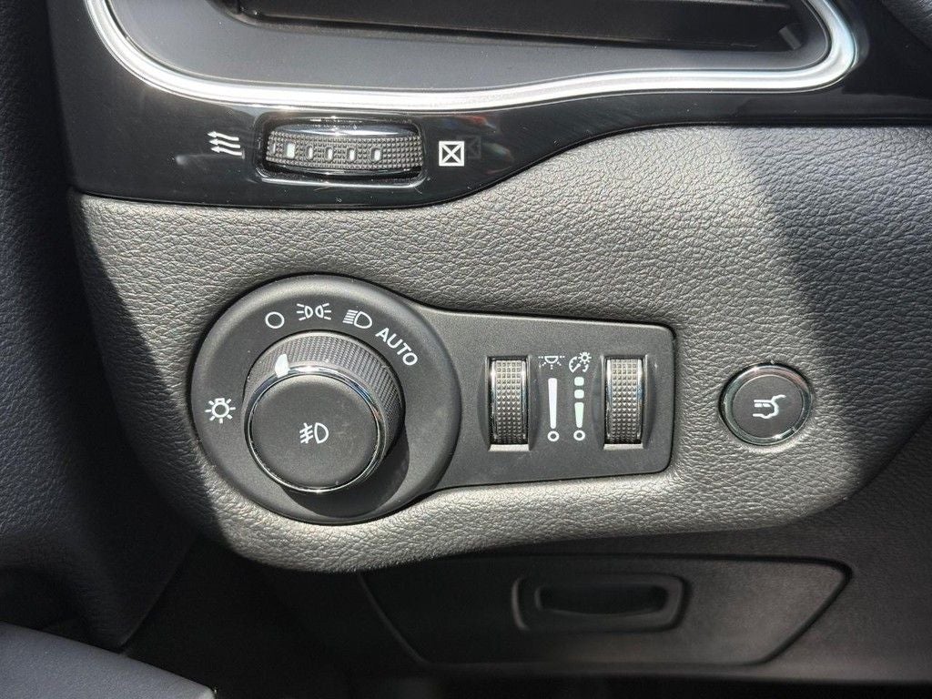 2023 Jeep Cherokee Altitude