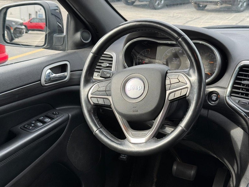 2021 Jeep Grand Cherokee Laredo E NEAR MILWAUKEE WI