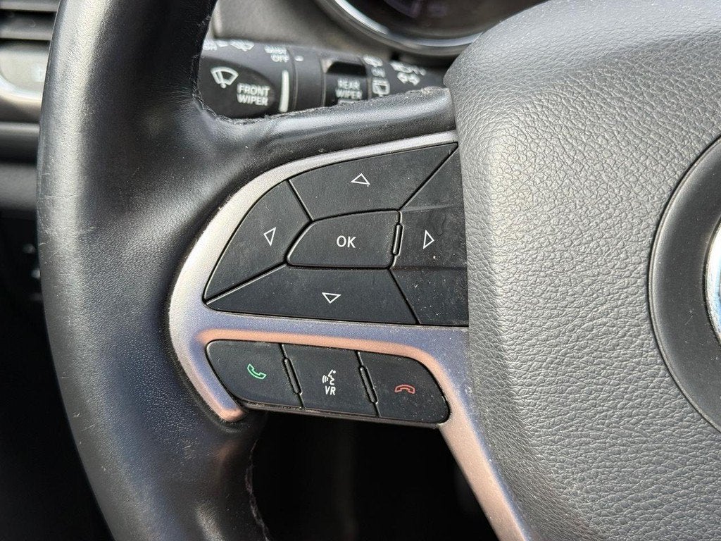 2021 Jeep Grand Cherokee Laredo E NEAR MILWAUKEE WI