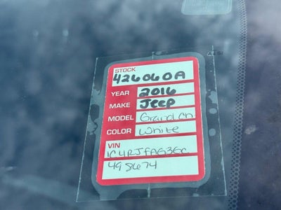 2016 Jeep Grand Cherokee Base