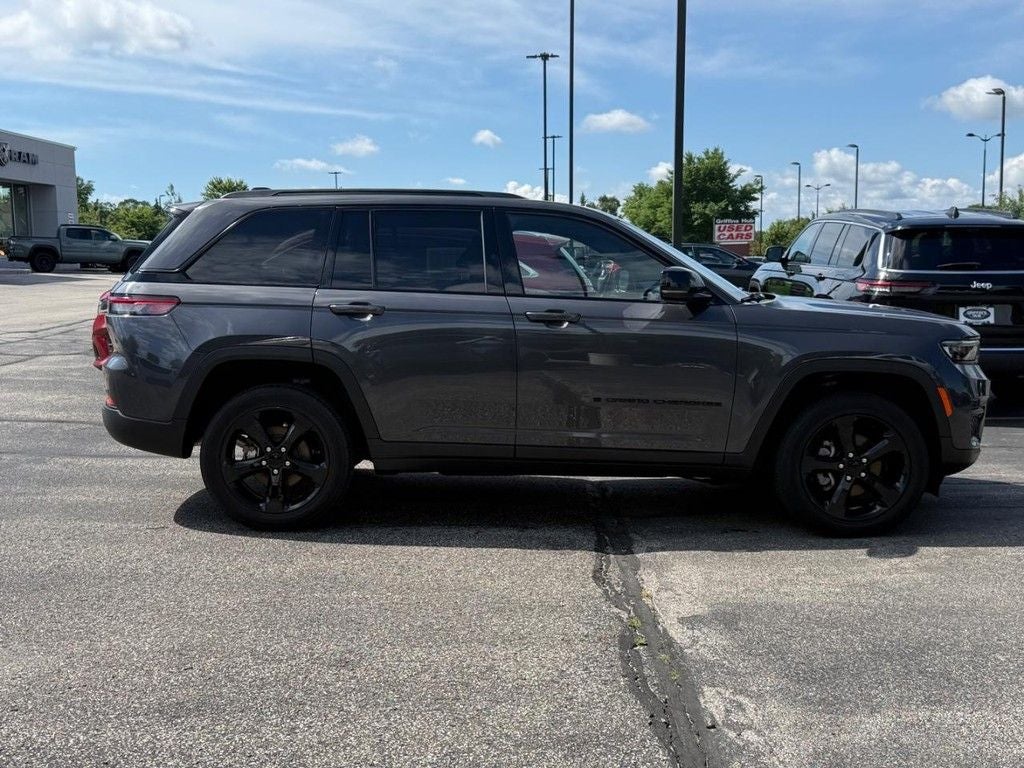 2022 Jeep Grand Cherokee Altitude