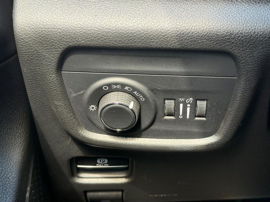 2022 Jeep Grand Cherokee Altitude