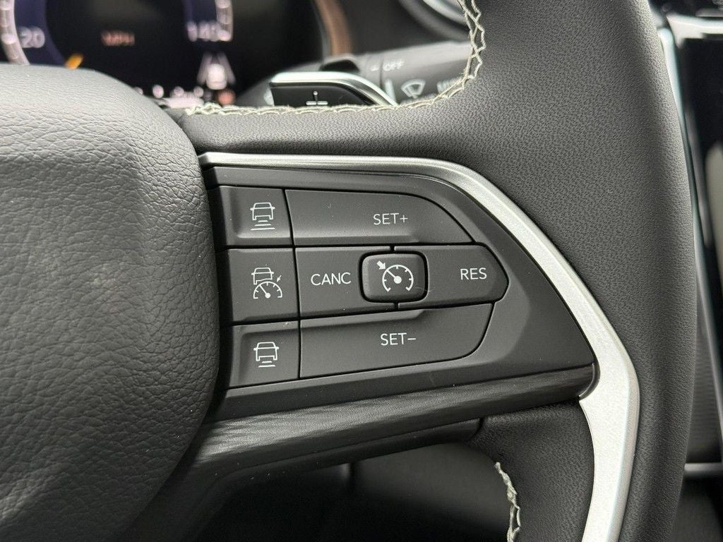 2025 Jeep Grand Cherokee Laredo X