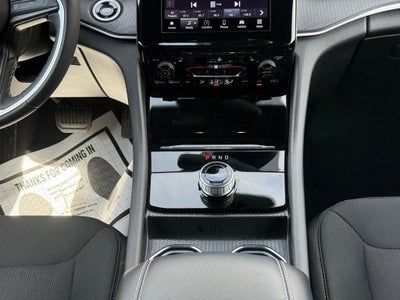 2024 Jeep Grand Cherokee Laredo