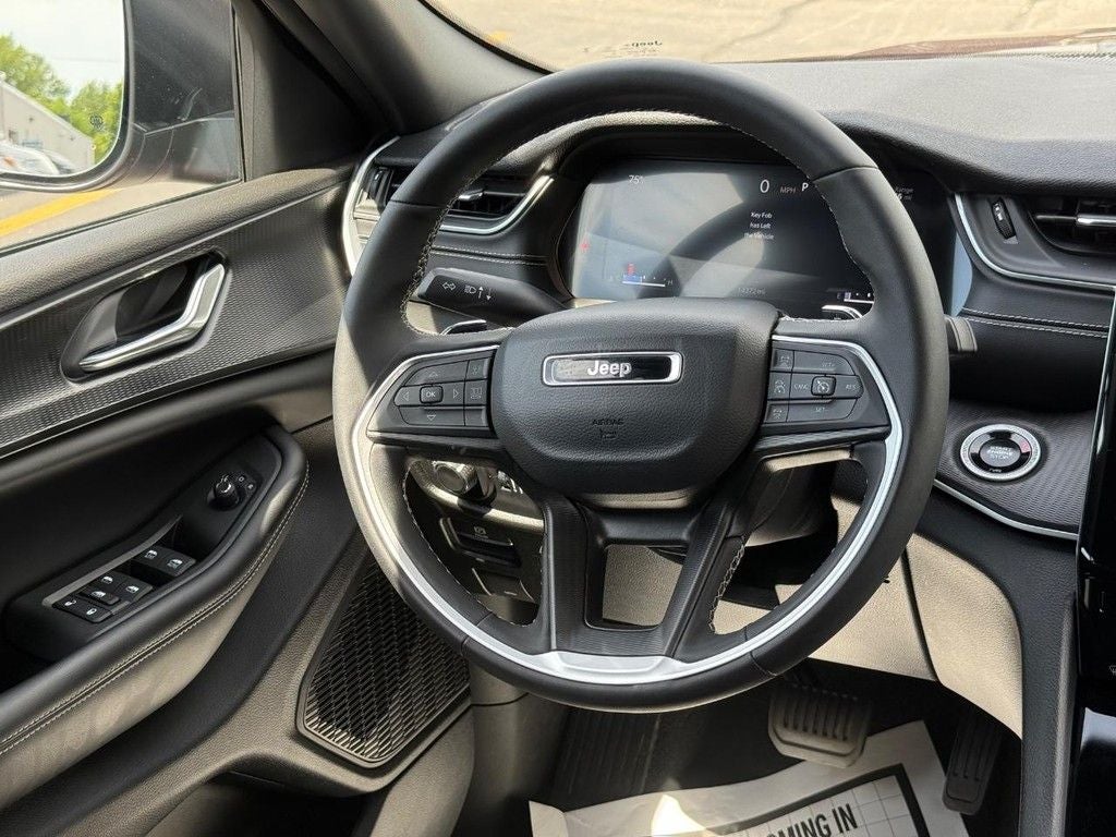 2024 Jeep Grand Cherokee Laredo