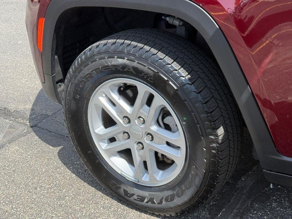 2024 Jeep Grand Cherokee Laredo