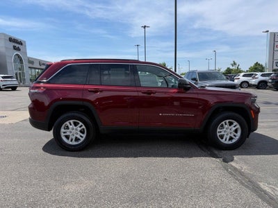 2024 Jeep Grand Cherokee Laredo