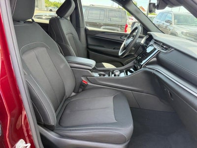 2024 Jeep Grand Cherokee Laredo