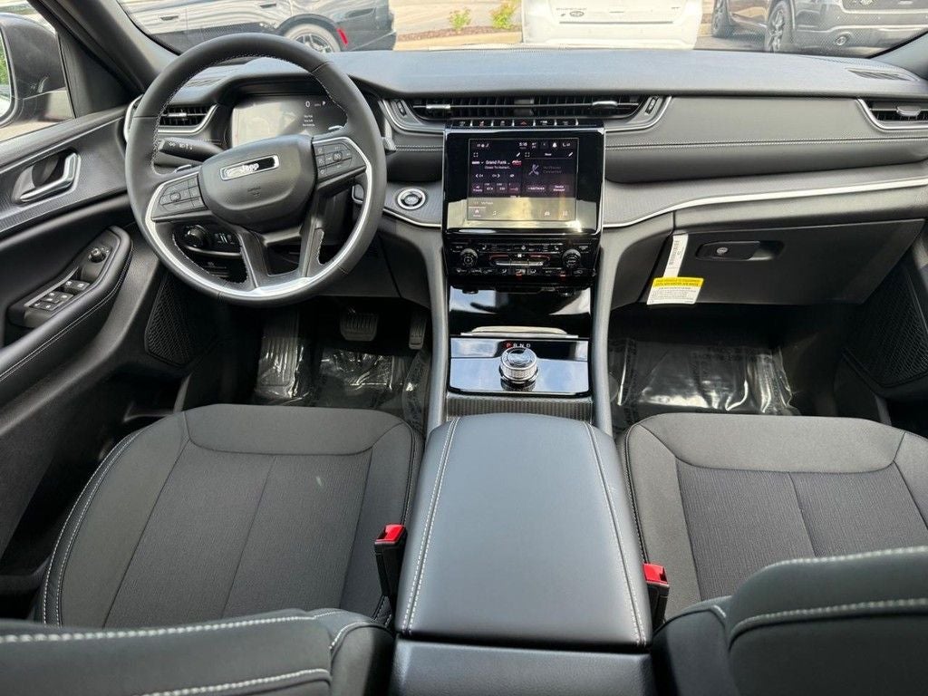 2026 Jeep Grand Cherokee Laredo X