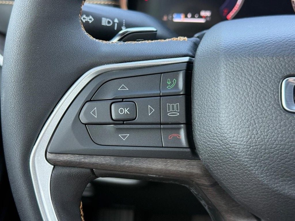 2026 Jeep Grand Cherokee Base