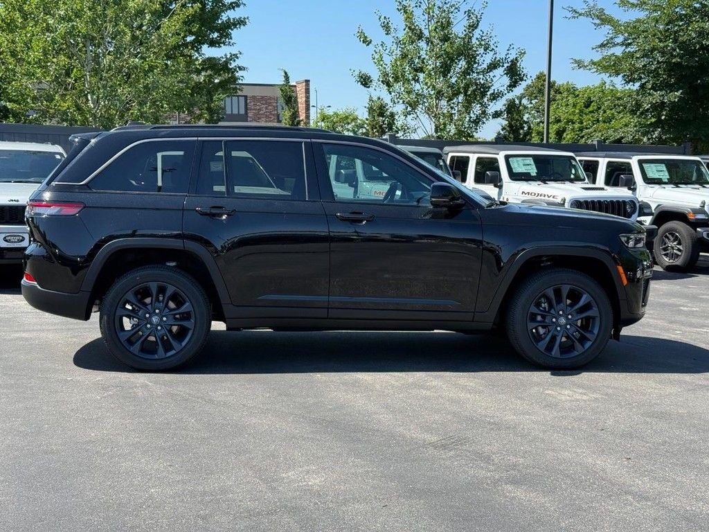 2026 Jeep Grand Cherokee Base