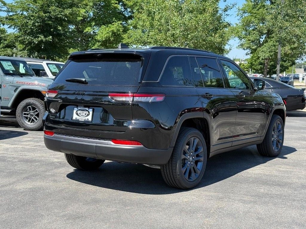 2026 Jeep Grand Cherokee Base