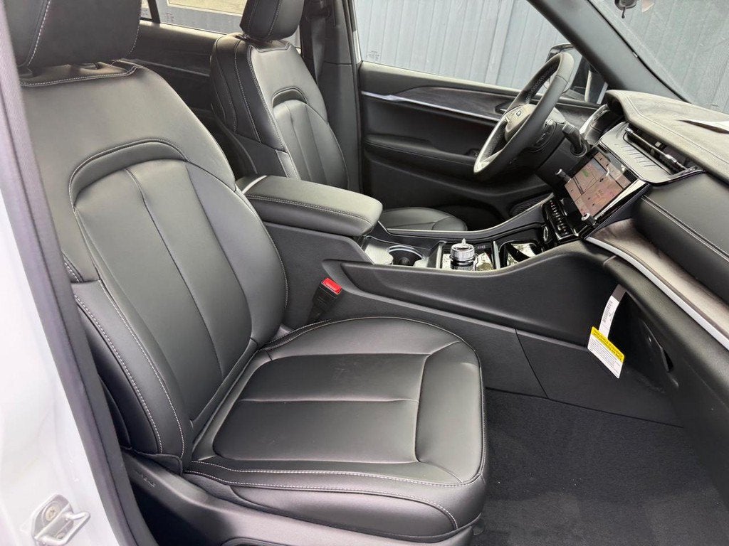 2027 Jeep Grand Cherokee Limited