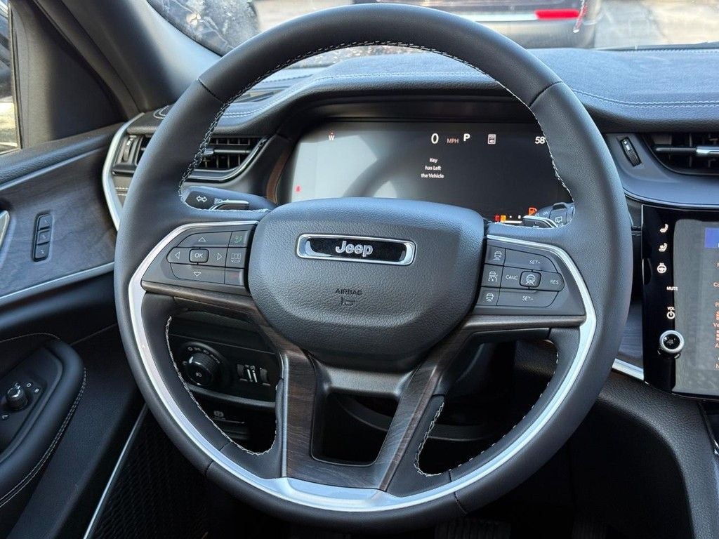 2027 Jeep Grand Cherokee Limited Reserve