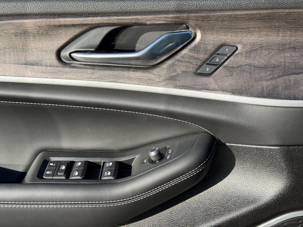 2027 Jeep Grand Cherokee Limited Reserve