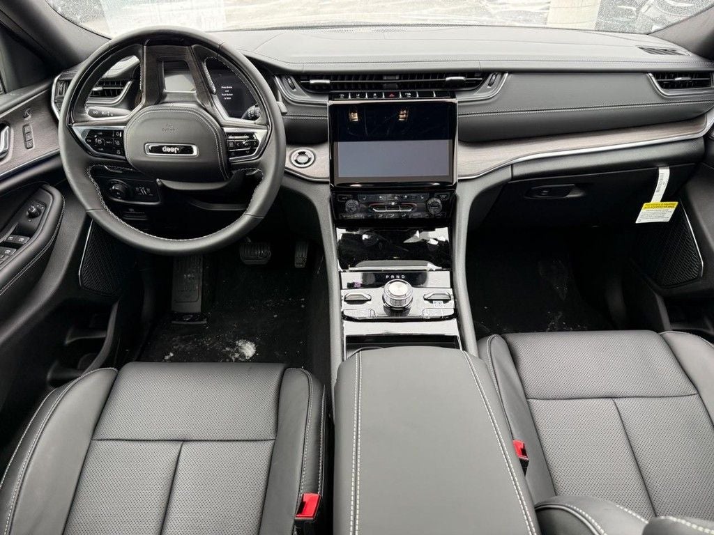 2025 Jeep Grand Cherokee Overland