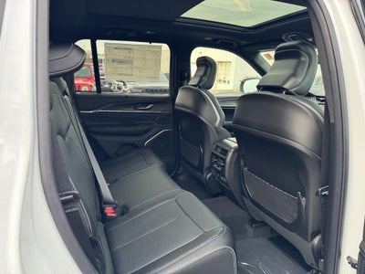2025 Jeep Grand Cherokee Overland