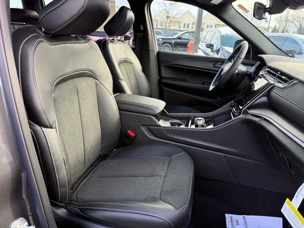 2025 Jeep Grand Cherokee L Altitude X