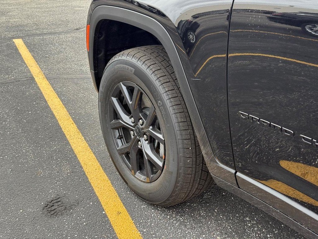 2027 Jeep Grand Cherokee L Laredo Altitude