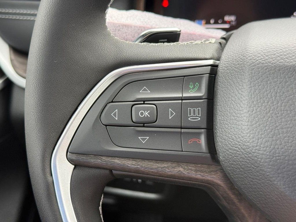 2027 Jeep Grand Cherokee L Laredo Altitude