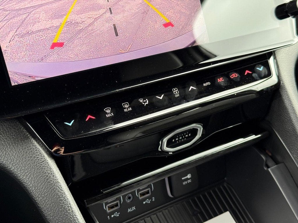 2027 Jeep Grand Cherokee L Laredo Altitude