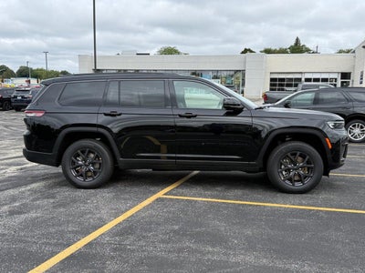 2027 Jeep Grand Cherokee L Laredo Altitude