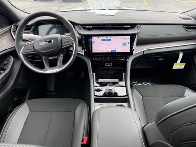 2027 Jeep Grand Cherokee L Laredo Altitude