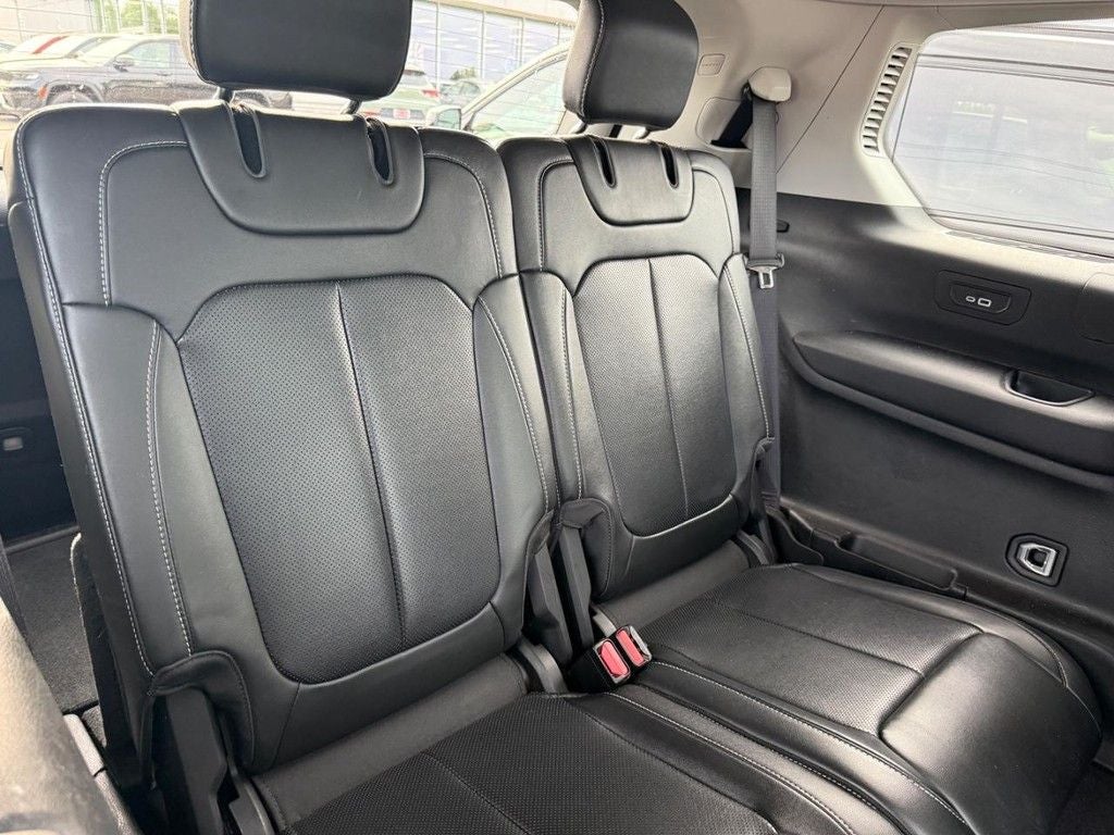 2022 Jeep Grand Cherokee L Limited NEAR MILWAUKEE WI