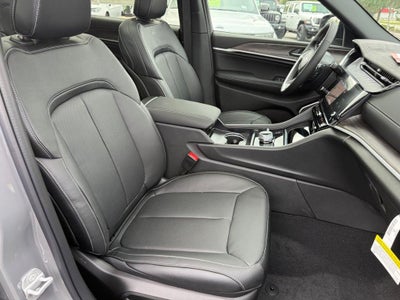 2027 Jeep Grand Cherokee L Limited Reserve