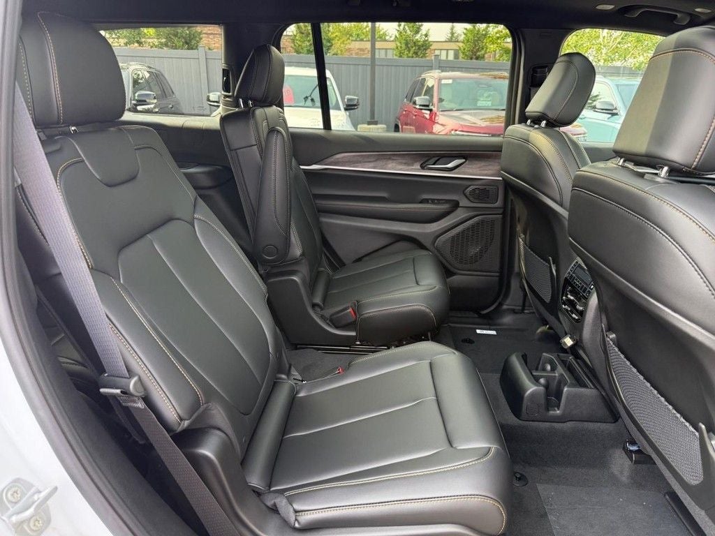 2026 Jeep Grand Cherokee L Base