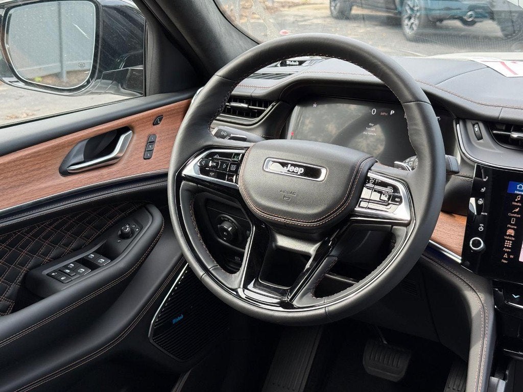 2027 Jeep Grand Cherokee L Summit