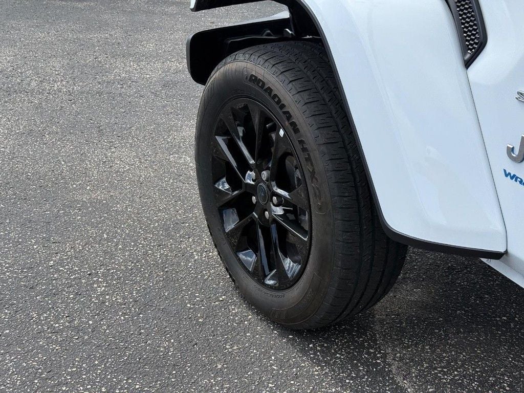 2024 Jeep Wrangler Sahara 4xe