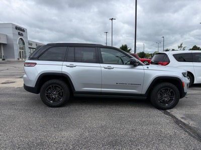 2024 Jeep Grand Cherokee Trailhawk 4xe NEAR MILWAUKEE WI