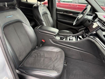2024 Jeep Grand Cherokee Trailhawk 4xe NEAR MILWAUKEE WI