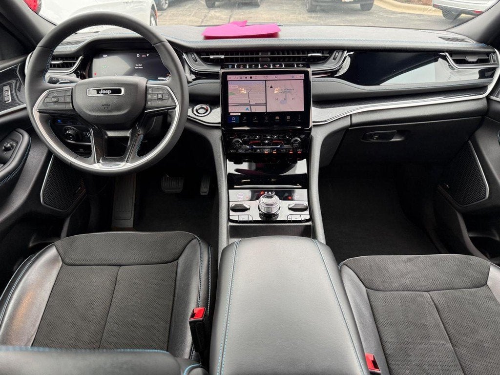 2024 Jeep Grand Cherokee Trailhawk 4xe NEAR MILWAUKEE WI